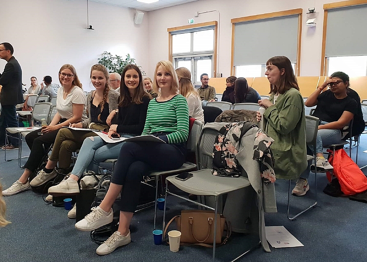 Frankfurter Journalismus Studierende beim Media and Journalist Workshop am amerikanischen Generalkonsulat in Frankfurt am Main